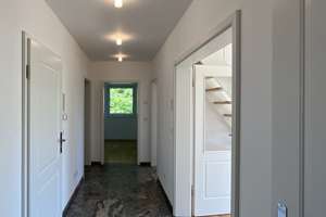 sonnig und geräumig mit Dachterrasse in Obermenzing – Dorfstraße 2, 81247 Obermenzing, München – Vorschaubild 17