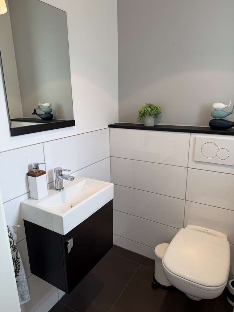 Immobilie in Mertesheim - Frische Luft, freier Blick, hoher Wohnkomfort = Lebensqualität! Modernes EFH m. ELW in Mertesheim! - Bild 7