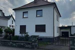 Zweifamilienhaus mit Erweiterungspotenzial – Die vollständige Adresse der Immobilie erhältst du vom Anbieter., 64546 Mörfelden-Walldorf – Vorschaubild 3