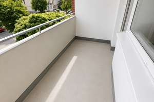 Frisch sanierte 2-Zimmer-Wohnung mit 2 Balkonen, Einbauküche & Laminatboden – Lachswehrallee 8, 23558 Sankt Lorenz Süd, Lübeck – Vorschaubild 8
