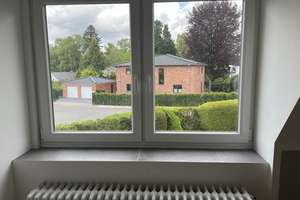 Viel Freiraum: 4-Zimmer-Wohnung in Hamburg-Sasel – Gemeinweide 10, 22393 Sasel, Hamburg – Vorschaubild 3