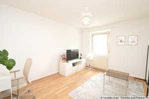 OBERSTADT - Der Klassiker: 2 Zimmer, Küche, Tageslicht-Badezimmer – Mainz – Vorschaubild 2