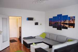 Sehr schön geschnittene 2-Zimmerwohnung in gesuchter Lage von D-Benrath! – Sophienstr. 10, 40597 Benrath, Düsseldorf – Vorschaubild 2