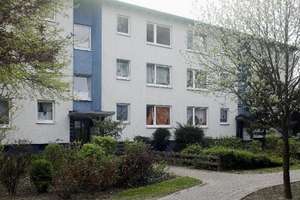 Renovierte 3 Zimmer Wohnung mit Einbauküche 54 m² Geestemünde Grünhöfe – Daimler Straße 13 b, 27572 Grünhöfe, Bremerhaven – Vorschaubild 1