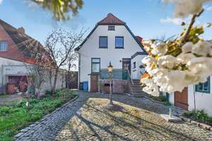 Ein Haus in Nordenham welches viel mehr bietet, als Sie sich vorstellen können! – Die vollständige Adresse der Immobilie erhältst du vom Anbieter., 26954 Nordenham – Vorschaubild 1
