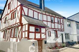 Historisches Fachwerkhaus aus 1553 nahe Rhein & Zentrum – kernsaniert, 3 Wohneinheiten, möbliert – Die vollständige Adresse der Immobilie erhältst du vom Anbieter., 56154 Boppard – Vorschaubild 1