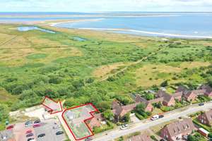 Blick auf das Naturschutzgebiet in List: Doppelhaushälfte mit Einliegerwohnung, 2 Stellplätze – Am Brünk 41, 25992 List (Sylt) – Vorschaubild 2