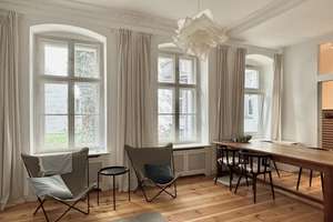 Wohnen mit Charakter: Ein-Zimmer-Apartment in Charlottenburg – Die vollständige Adresse der Immobilie erhältst du vom Anbieter., 14057 Charlottenburg, Berlin – Vorschaubild 1