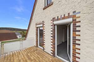 Großzügiges Wohnhaus mit Garten, Balkon und Werkstattflächen – Die vollständige Adresse der Immobilie erhältst du vom Anbieter., 97264 Helmstadt – Vorschaubild 10
