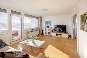 Schwabing-West: Sonnige 3-Zimmer Wohnung mit herrlichem Bergblick – Die vollständige Adresse der Immobilie erhältst du vom Anbieter., 80797 Am Luitpoldpark, München – Vorschaubild 2