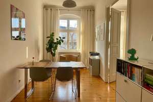 ⭐️ Lichtdurchflutete Altbauwohnung an der Spree - 3 Zi Whg mit Stuck, viel Potenzial, Balkon & EBK – Die vollständige Adresse der Immobilie erhältst du vom Anbieter., 10587 Charlottenburg, Berlin – Vorschaubild 4