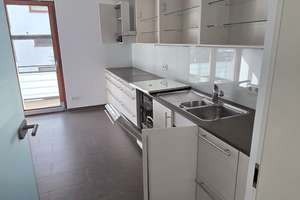 Attraktive 3-Zimmer-Wohnung mit Balkon, Einbauküche und Gäste-WC – Steubenstraße 9, 70190 Berg, Stuttgart – Vorschaubild 1