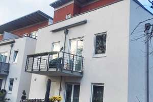 Ronsdorf - grün und zentral - hier stimmt die Lage 3-Zimmer-barrierearme Wohnung mit großer Terrasse