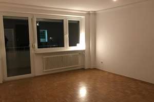 Maxvorstadt 1-Zimmer-Wohnung mit Balkon und EBK von privat