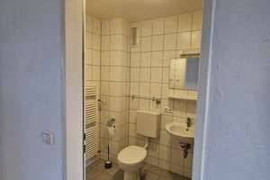 Stilvolle 1-Zimmer-Wohnung mit gehobener Innenausstattung mit Balkon und EBK in Regensburg – Prinz-Rupprecht-Straße 1, 93053 Kasernenviertel, Regensburg – Vorschaubild 4