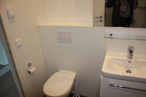 1 Zimmer + Badezimmer Apartment in Augsburgs lebendiger Innenstadt – Nagahama-Allee 76, 86153 Am Schäfflerbach, Augsburg – Vorschaubild 2