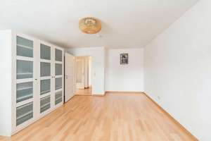 Wohntraum mit drei Zimmern – lichtdurchflutet, gepflegt und zentral gelegen – Die vollständige Adresse der Immobilie erhältst du vom Anbieter., 70192 Lenzhalde, Stuttgart – Vorschaubild 3
