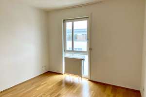 Stilvolle 3-Zimmer-Wohnung mit Einbauküche und Dachterrasse in S-Bahn-Nähe Freiham – Hans-Stützle-Straße 10, 81249 Freiham, München – Vorschaubild 12
