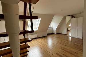 Lichtdurchflutete Maisonettewohnung im Herzen von Pempelfort – Die vollständige Adresse der Immobilie erhältst du vom Anbieter., 40477 Pempelfort, Düsseldorf – Vorschaubild 1