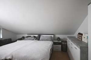 Vermietete 2-Zimmer-DG-Wohnung mit Duplex-Parker in Köln-Bickendorf – Die vollständige Adresse der Immobilie erhältst du vom Anbieter., 50827 Bickendorf, Köln – Vorschaubild 3