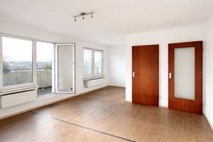 Dachterrassenwohnung mit Potenzial über den Dächern von Derendorf – Wohnen in gefragter Lage – Die vollständige Adresse der Immobilie erhältst du vom Anbieter., 40476 Derendorf, Düsseldorf – Vorschaubild 4