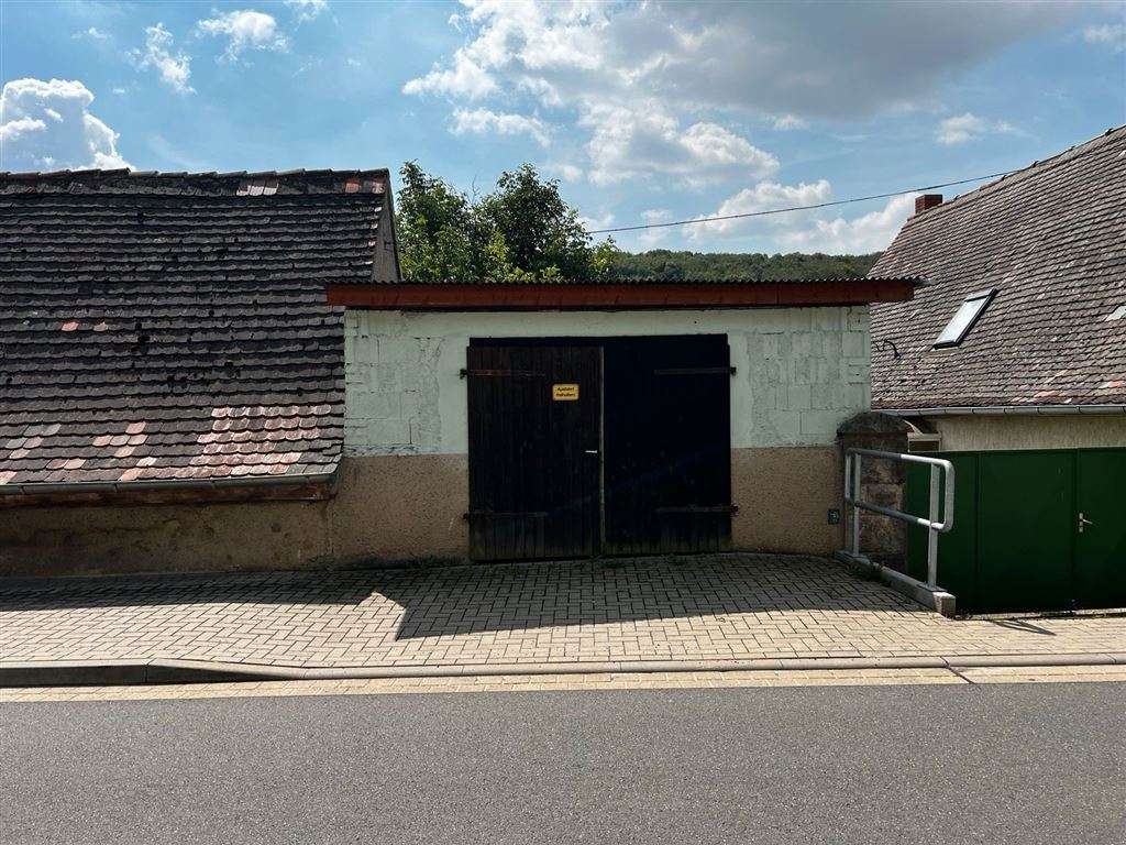 Einfamilienhaus mit großem Grundstück und Wald, mit angrenzendem Bachlauf, Burgenlandkreis – Bild 4