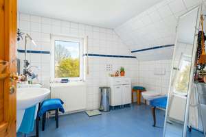 Leben, wo die Natur beginnt – Exklusives Zweifamilienhaus mit Aussicht – Die vollständige Adresse der Immobilie erhältst du vom Anbieter., 26605 Aurich – Vorschaubild 16