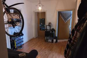 2 Zimmer, Wohnküche, große Diele, Bad mit Wanne, Balkon für Zweier-WG – Stolberger Str. 13, 52068 Adalbertsteinweg, Aachen – Vorschaubild 3