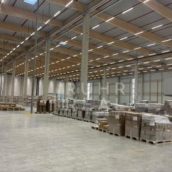 RR: Neuwertige Produktions-/Logistikimmobilie | 40 Rampentore | Sprinkler | hervorragende Lage 