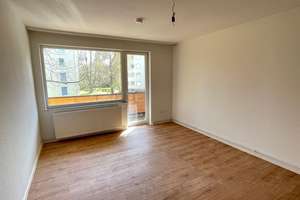 Schöne helle Wohnung mit Balkon  – Sudermannstr. 1, 38226 Lebenstedt, Salzgitter – Vorschaubild 1