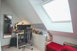 Moderne Doppelhaushälfte mit Stellplatz in Hamburg Farmsen Berne – Die vollständige Adresse der Immobilie erhältst du vom Anbieter., 22159 Farmsen-Berne, Hamburg – Vorschaubild 29