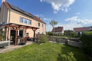 Moderne Doppelhaushälfte mit EBK, Klimaanlage und Kamin in Holzhausen direkt vom Eigentümer – Die vollständige Adresse der Immobilie erhältst du vom Anbieter., 4288 Holzhausen, Leipzig – Vorschaubild 3