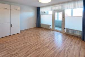 Zentral gelegene Zwei-Zimmer-Wohnung mit Fahrstuhl und Balkon in Norden! – Die vollständige Adresse der Immobilie erhältst du vom Anbieter., 26506 Norden – Vorschaubild 2