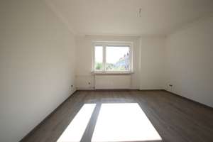Großzügige 3 Zimmer-Wohnnung in Hannover-Wettbergen – Die vollständige Adresse der Immobilie erhältst du vom Anbieter., 30457 Wettbergen, Hannover – Vorschaubild 2