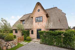 NEUBAU-DHH (FEWO) - 1 VON 2 DHH VERKAUFT – Die vollständige Adresse der Immobilie erhältst du vom Anbieter., 25992 List (Sylt) – Vorschaubild 1