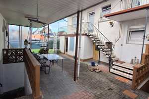 Freistehendes Einfamilienhaus mit Garage, Nebengebäuden und Garten – Groß-Gerau (Kreis) – Vorschaubild 3