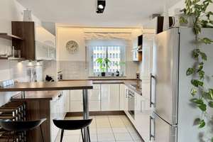 Helle, freundlich möblierte 3 Zimmer Citywohnung im Westend