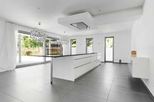 Exklusive Villa in Bestlage in Karlsruhe-Durlach – Die vollständige Adresse der Immobilie erhältst du vom Anbieter., 76227 Durlach, Karlsruhe – Vorschaubild 3