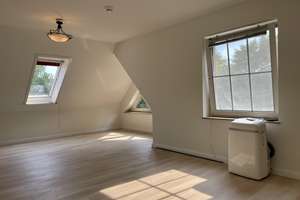 115 m² Maisonette in Marienthal mit Kamin, Balkon, Garten & 2 Bädern – Ernst-Albers-Straße 10, 22043 Marienthal, Hamburg – Vorschaubild 12