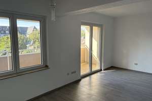 Duisburg-Duissern , perfekt sanierte 3 Zimmer Wohnung mit XXL-Balkon – Ottilienplatz 6, 47058 Duissern, Duisburg – Vorschaubild 2