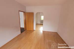 Reihenhaus mit schöner Aufteilung, Wintergarten, Keller, Dachboden, Garage und Garten – 68259 Wallstadt, Mannheim – Vorschaubild 12