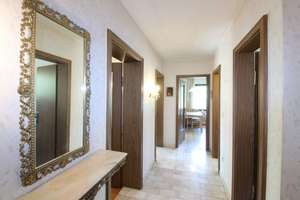 Attraktives Einfamilienhaus mit modernem, offenem Grundriss, Ost- und Westgarten und viel Potenzial  – Die vollständige Adresse der Immobilie erhältst du vom Anbieter., 81249 Aubing-Süd, München – Vorschaubild 10