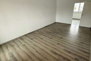 4-Raum Wohnung im 3. OG mit Balkon und Wannenbad OPTIONAL Bodenbelag neu – Züricher Straße 11, 6128 Südstadt, Halle (Saale) – Vorschaubild 4