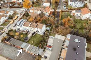 Reihenendhaus in traumhafter Lage an der Universität (Erbpacht) mit großem Garten und Garage – Die vollständige Adresse der Immobilie erhältst du vom Anbieter., 95447 Birken/Quellhöfe, Bayreuth – Vorschaubild 4