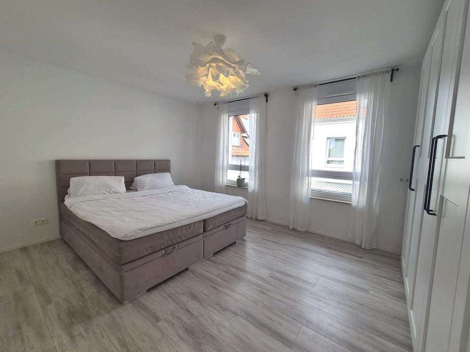 Schlafzimmer OG (4)