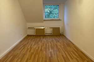 Top gepflegte 2 Zimmer Wohnung im Dachgeschoss – Königssteiner Straße XY, 45145 Essen – Vorschaubild 7