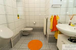 Exklusive Kombination aus luxuriösem Wohnen und repräsentativem Gewerbe in Düsseldorf-Benrath – Die vollständige Adresse der Immobilie erhältst du vom Anbieter., 40597 Benrath, Düsseldorf – Vorschaubild 16