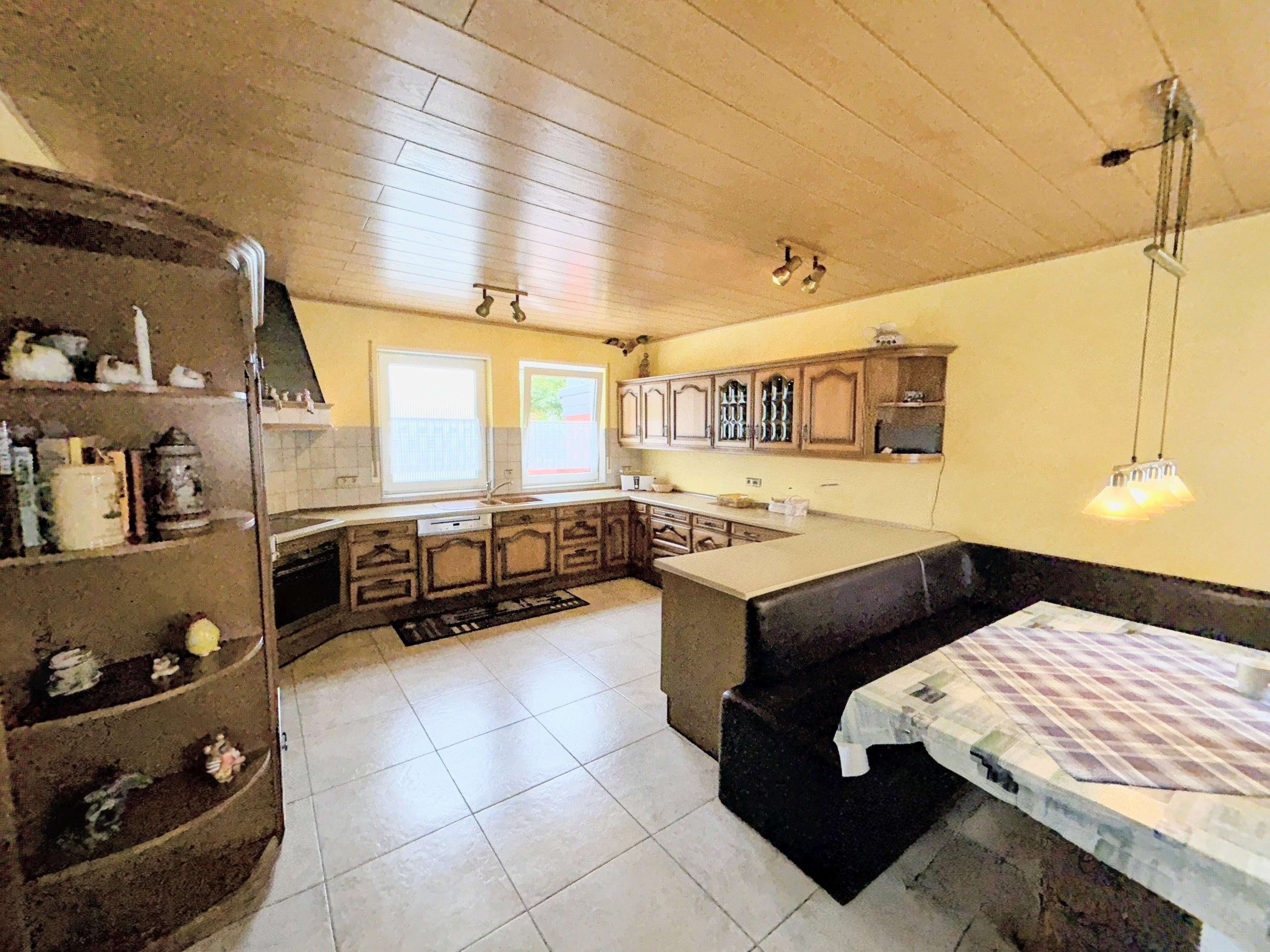 Immobilie in Offenbach an der Queich - Richtig viel Platz zum Wohnen und Leben! - Bild 1