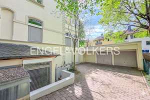 Moderne Wohnung in exklusiver Altbauvilla mit zwei separaten Wohneinheiten und idyllischem Garten... – Die vollständige Adresse der Immobilie erhältst du vom Anbieter., 65189 Südost, Wiesbaden – Vorschaubild 23