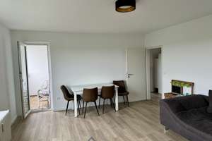 Jetzt einziehen! Helle 3 Zimmer-Wohnung mit Balkon und einzigartigem Ausblick – Max-Planck-Str. 10, 47829 Uerdingen, Krefeld – Vorschaubild 4